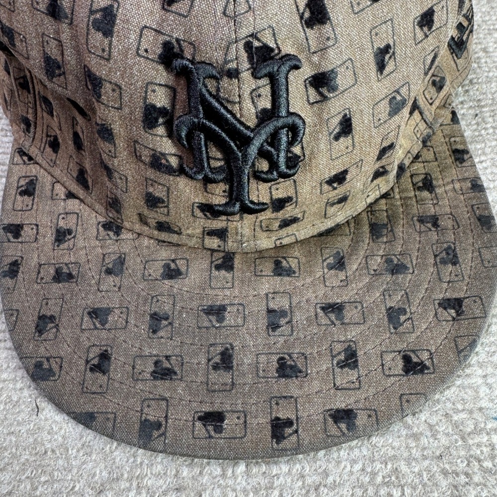 New York Mets New Era 59FIFTY Fitted Hat Mens 7 3/8 Brown MLB All Over Print - Picture 2 of 8
